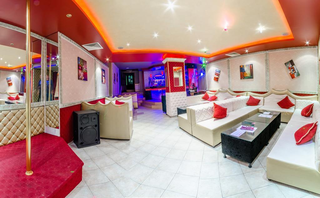 Hotel Cosmos Ασένοβγκραντ Εξωτερικό φωτογραφία