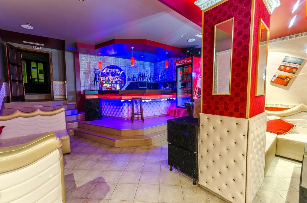 Hotel Cosmos Ασένοβγκραντ Εξωτερικό φωτογραφία