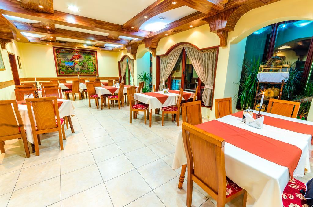 Hotel Cosmos Ασένοβγκραντ Εξωτερικό φωτογραφία